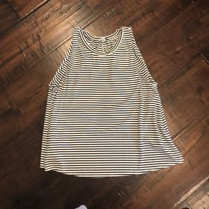 Open back high neck flowy tank